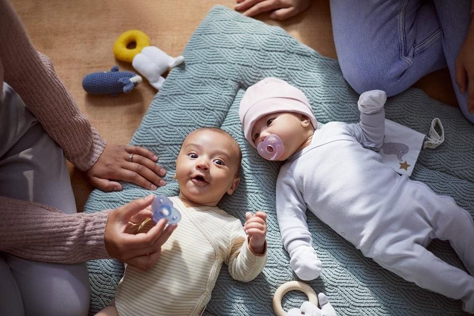 Dudlík Philips AVENT šidítko Soothie 0-6 m dívka, 2 ks