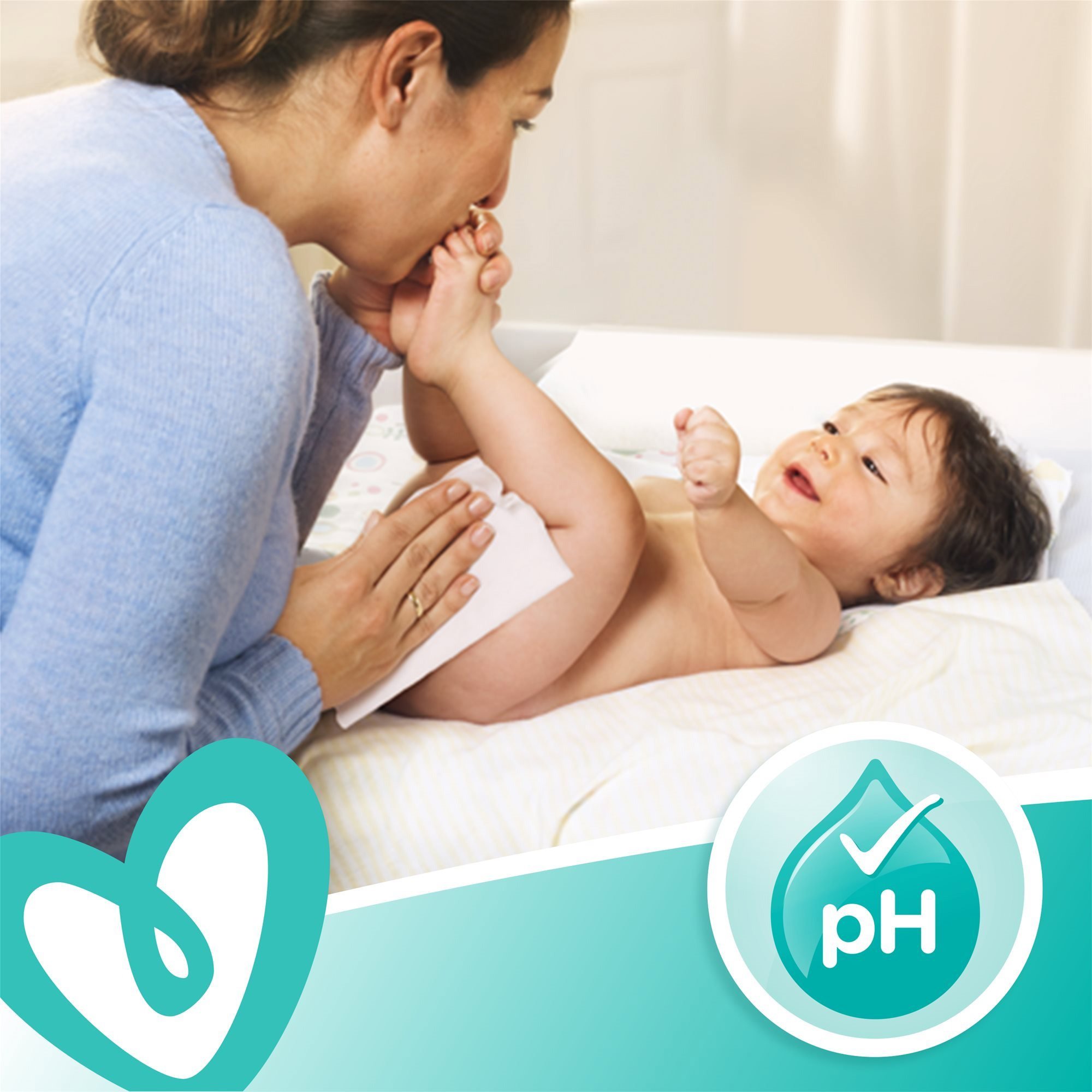 Dětské vlhčené ubrousky PAMPERS Sensitive 12× 52 ks