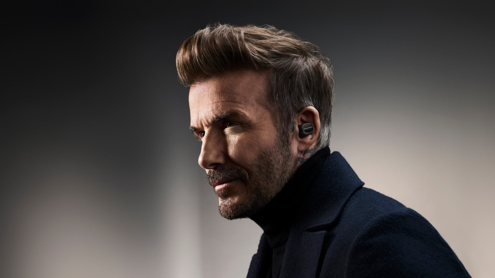 Bowers & Wilkins Pi8 Anthracite Black