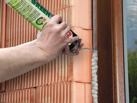 PATTEX GreenQ PU mounting foam