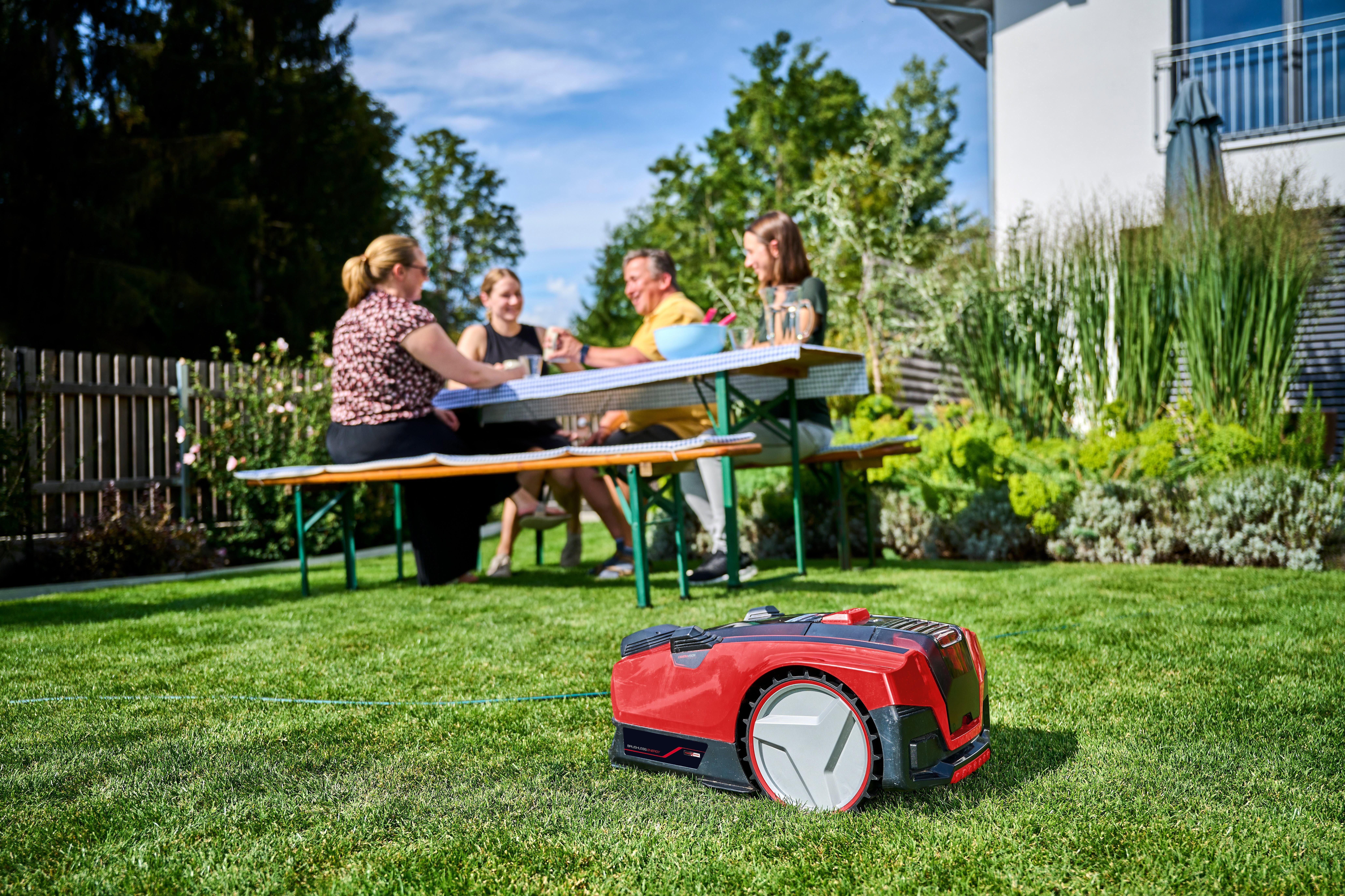 Robotická sekačka Einhell Freelexo Cam 500