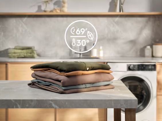 Parní pračka ELECTROLUX 700 SteamCare® EW7F4485CQ