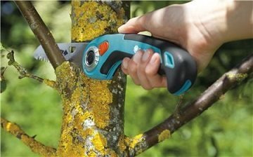 GARDENA Pilka zahradní zaklapávací 135P