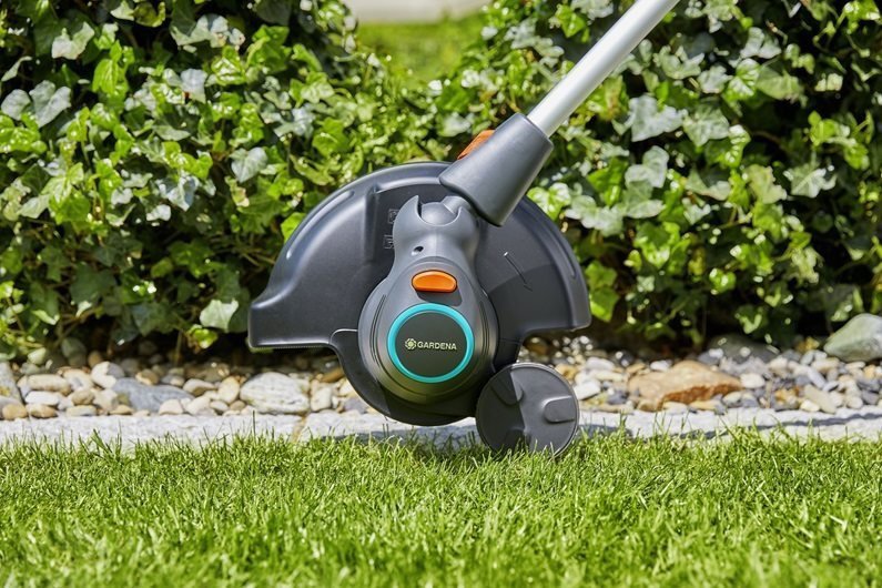 Strunová sekačka GARDENA Strunová sekačka elektrická turbo ComfortCut 550/28