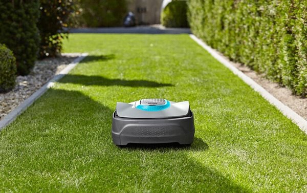 Robotická sekačka GARDENA Smart SILENO City