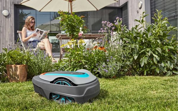 Robotická sekačka GARDENA Smart SILENO City