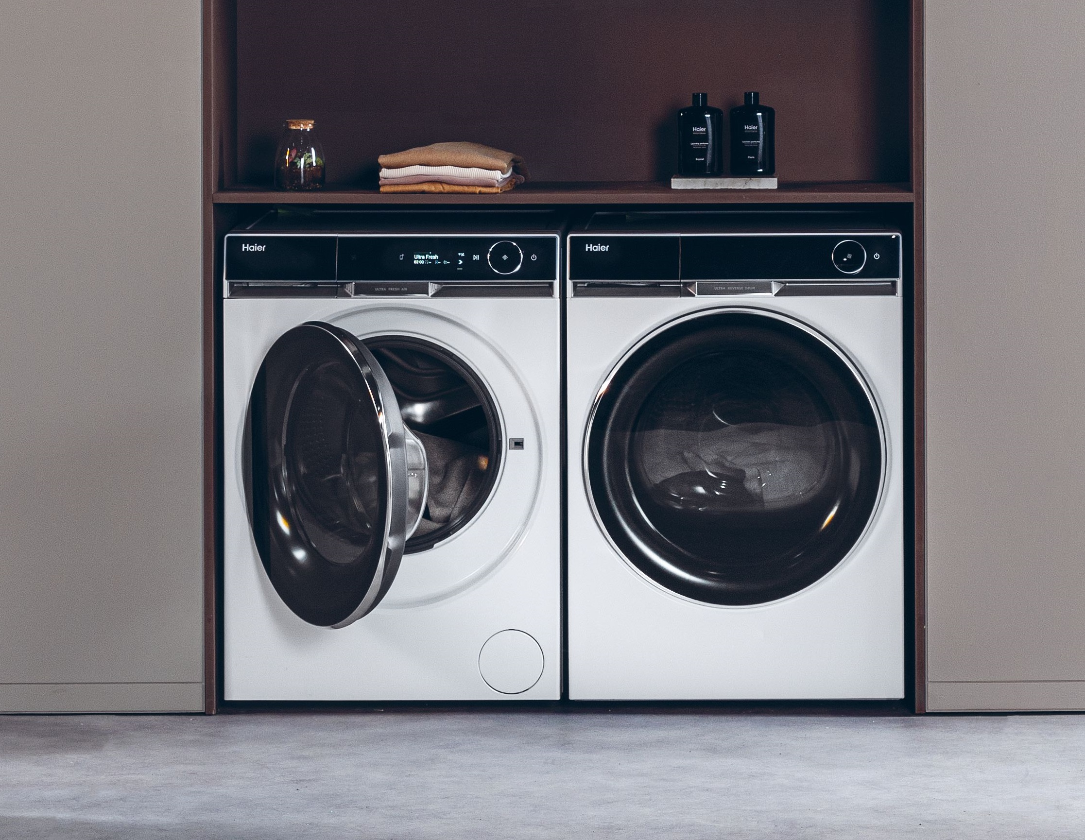 Práčka HAIER HW110-BD14397U1S