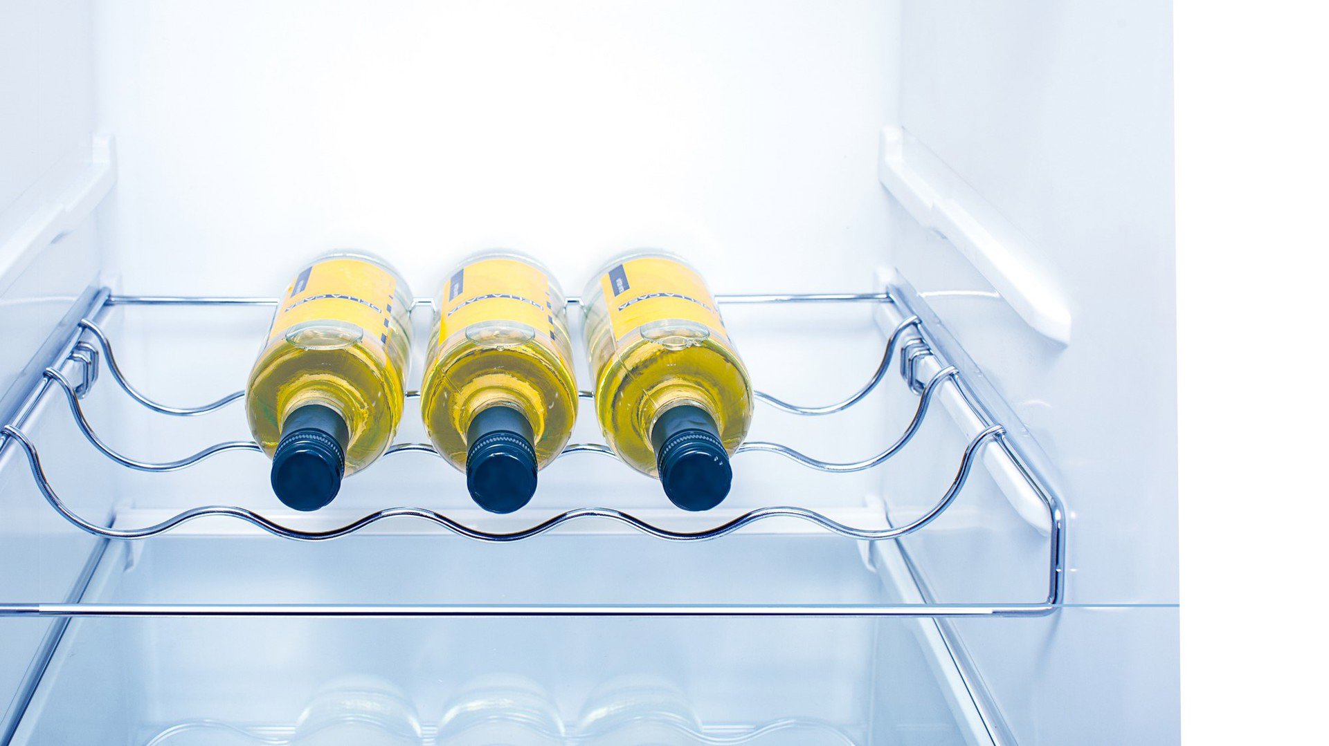 Lednice HISENSE RB440N4AFC