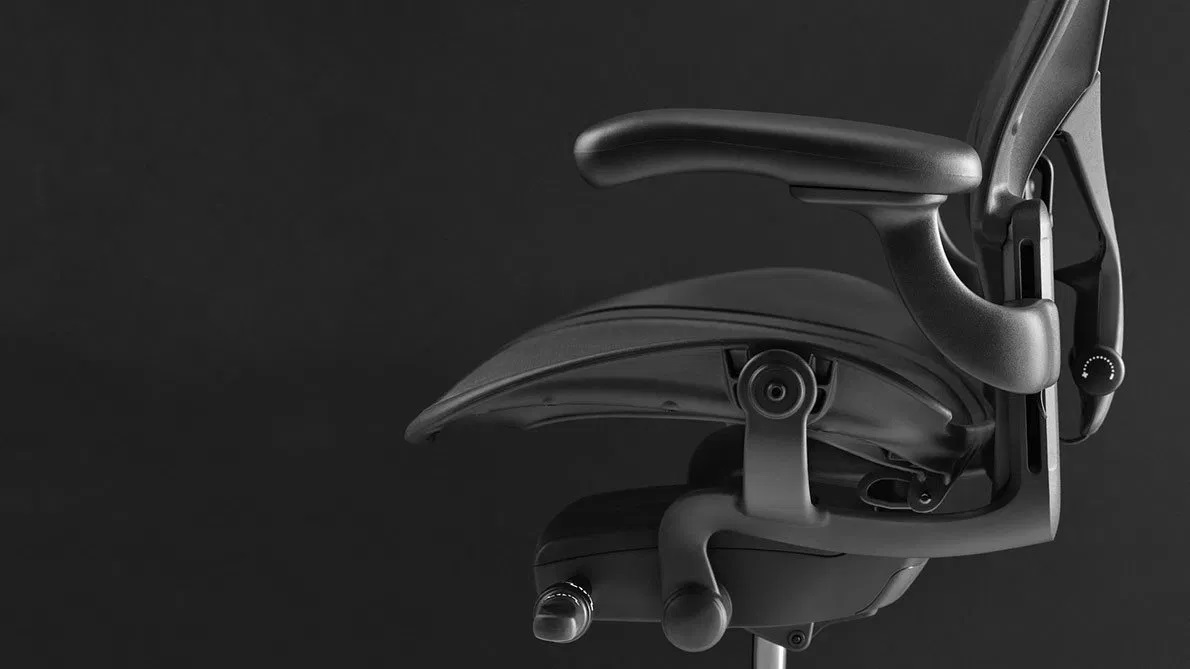 Kancelářská židle Herman Miller Aeron, velikost C