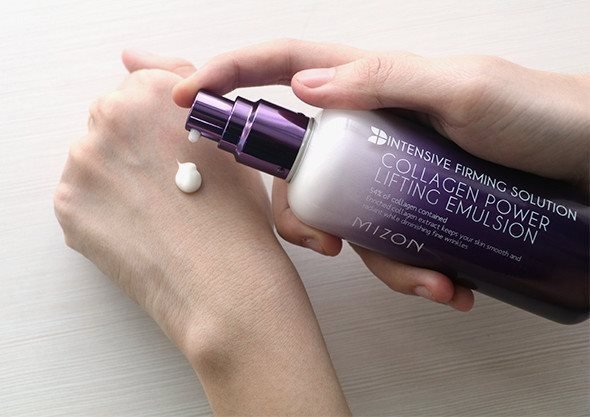 Pleťová emulze MIZON Collagen Power Lifting Emulsion with Collagen 120 ml