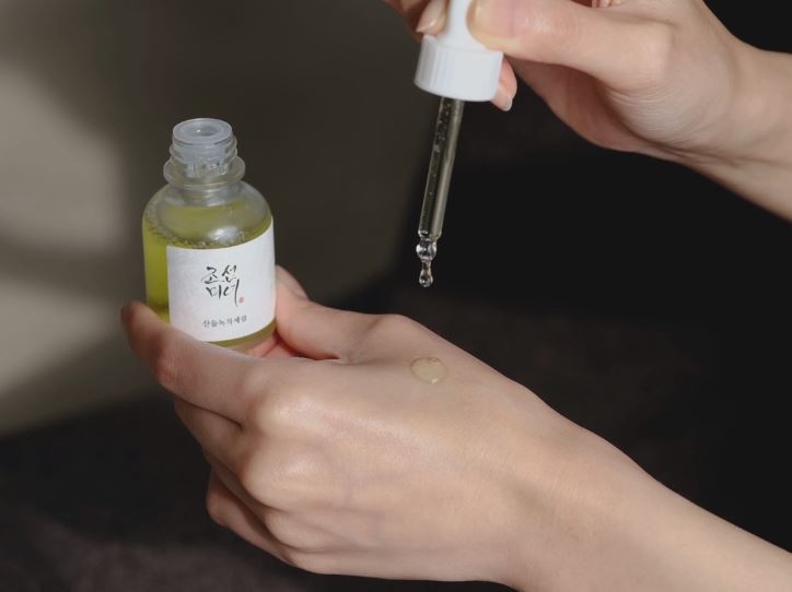 Pleťové sérum BEAUTY OF JOSEON Calming serum green tea