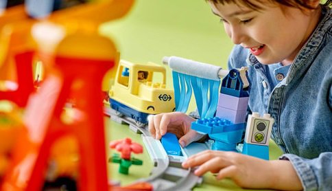 LEGO® DUPLO® 10428 Velký interaktivní komunitní vláček