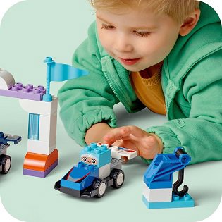 LEGO stavebnice LEGO® DUPLO® 10445 Závodní auta a řidiči týmu F1®