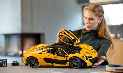 LEGO® Technic 42172 McLaren P1™