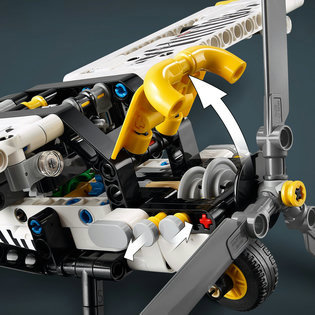 LEGO® Technic 42198 Letadlo do vzdálených oblastí