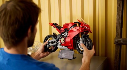 LEGO® Technic 42202 Motorka Ducati Panigale V4 S