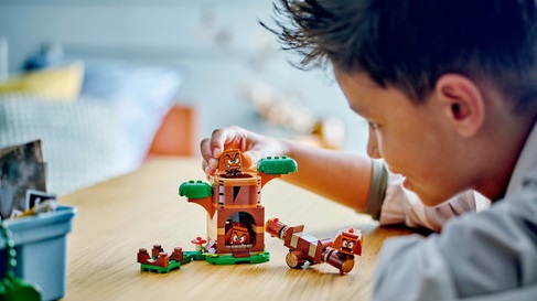 LEGO® Super Mario™ 71433 Goombové na hřišti