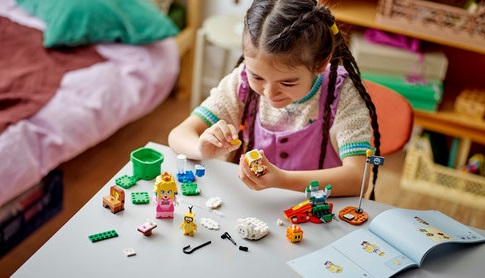LEGO® Super Mario™ 71441 Interaktivní LEGO® Peach™ a dobrodružství
