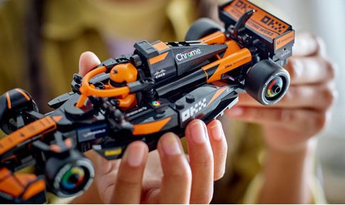 LEGO® Speed Champions 77251 Závodní auto McLaren F1® Team MCL38