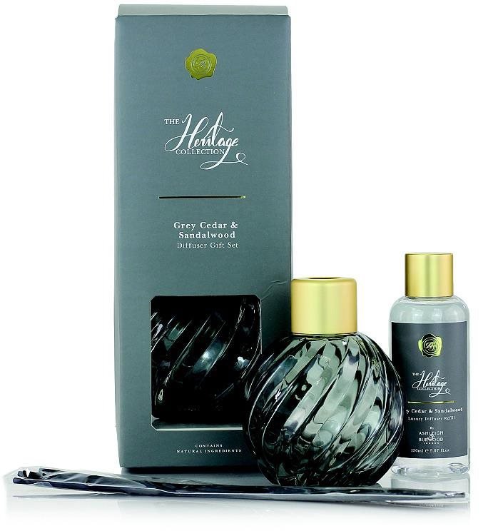 Ashleigh & Burwood Gift set GREY glass with GREY CEDAR & SANDALWOOD 150 ml