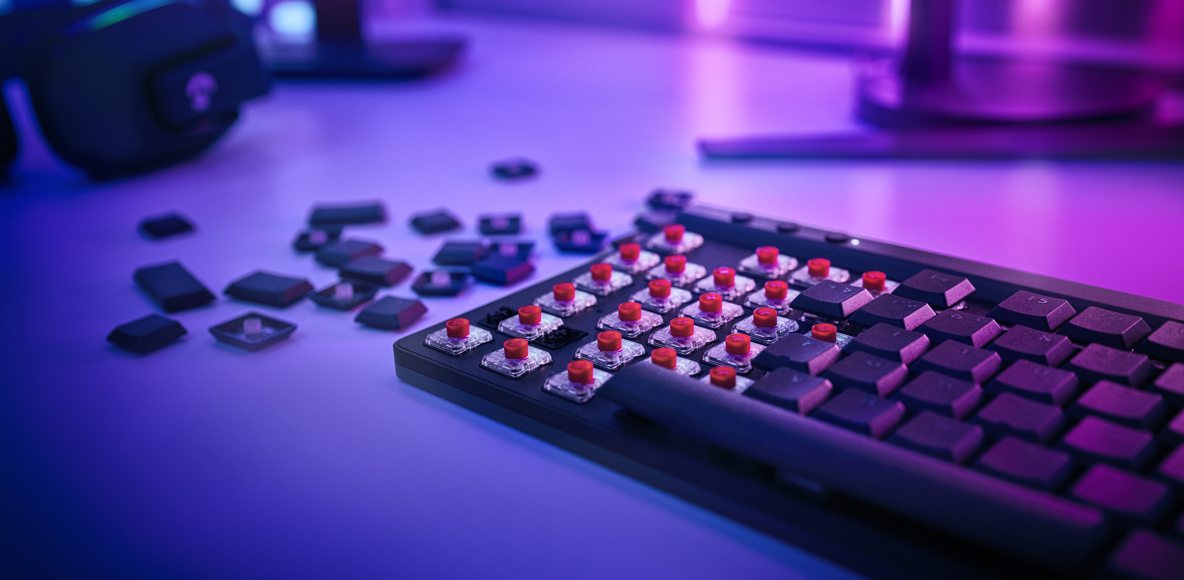 Herní klávesnice Logitech G515 TKL