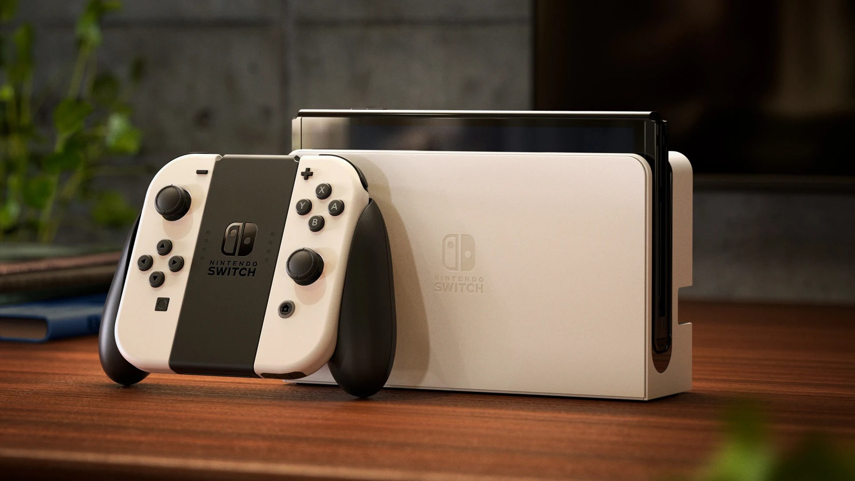 Herní konzole Nintendo Switch (OLED model) White + Mario Kart 8 Deluxe + 12M NSO