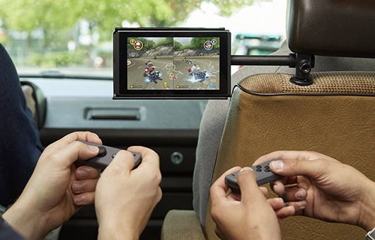 Herní konzole Nintendo Switch (OLED model) White + Mario Kart 8 Deluxe + 12M NSO