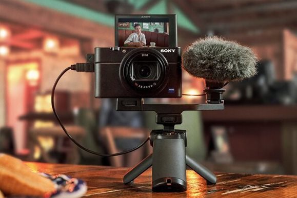 SONY DSC-RX100 VII Digital Camera