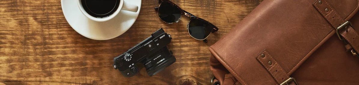 Digital camera Sony Alpha A6100 silver