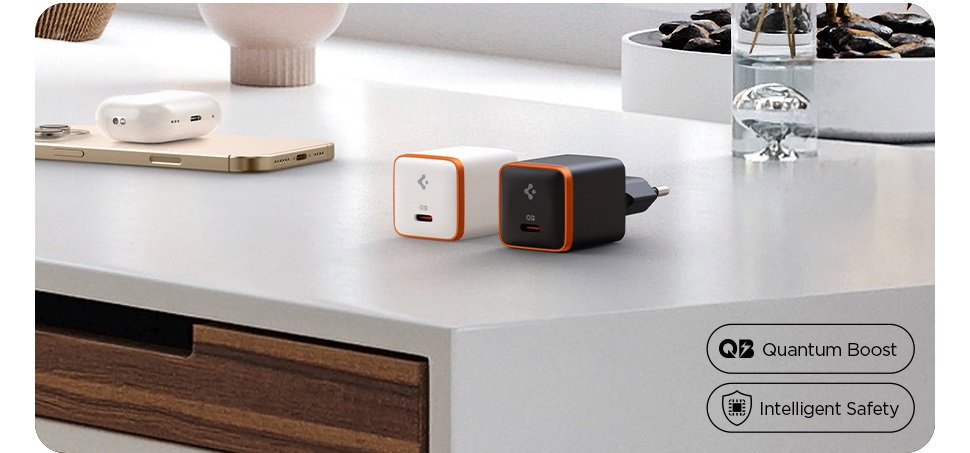 Spigen ArcStation Essential 30W Wall Charger Black
