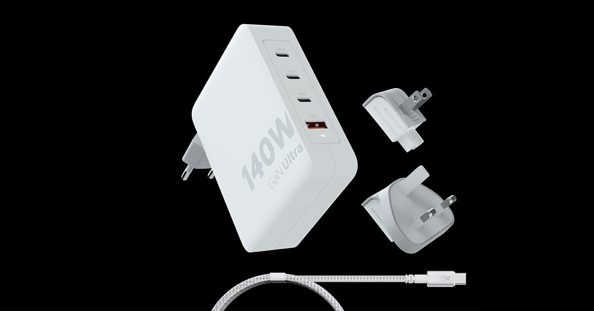 Cestovný adaptér Xtorm 140W GaN-Ultra Travel Charger + USB-C PD Cable