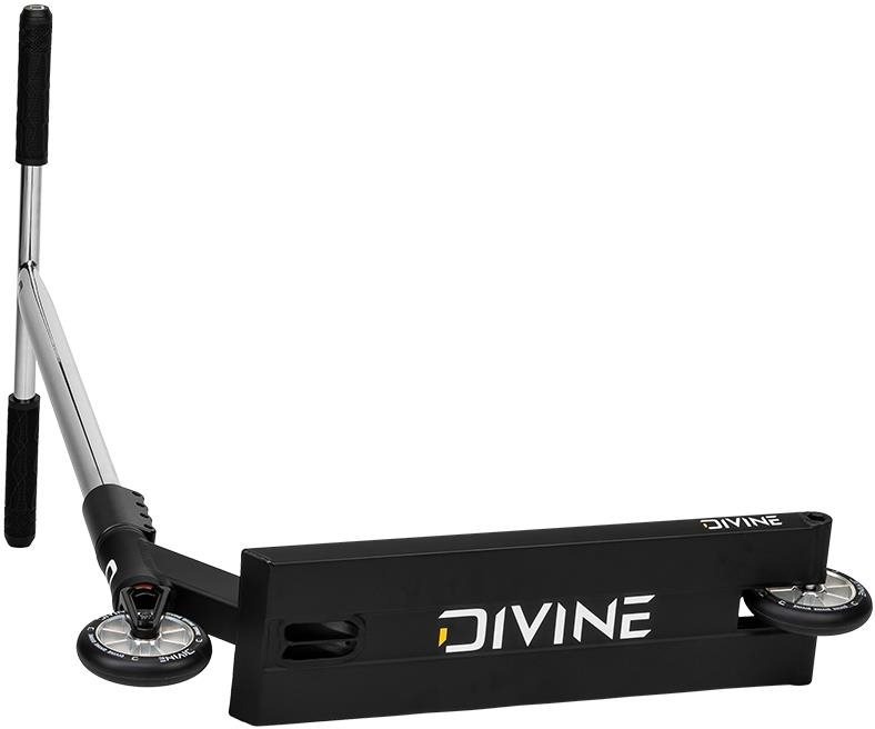 Freestyle koloběžka Divine Nyx, M, stříbrná