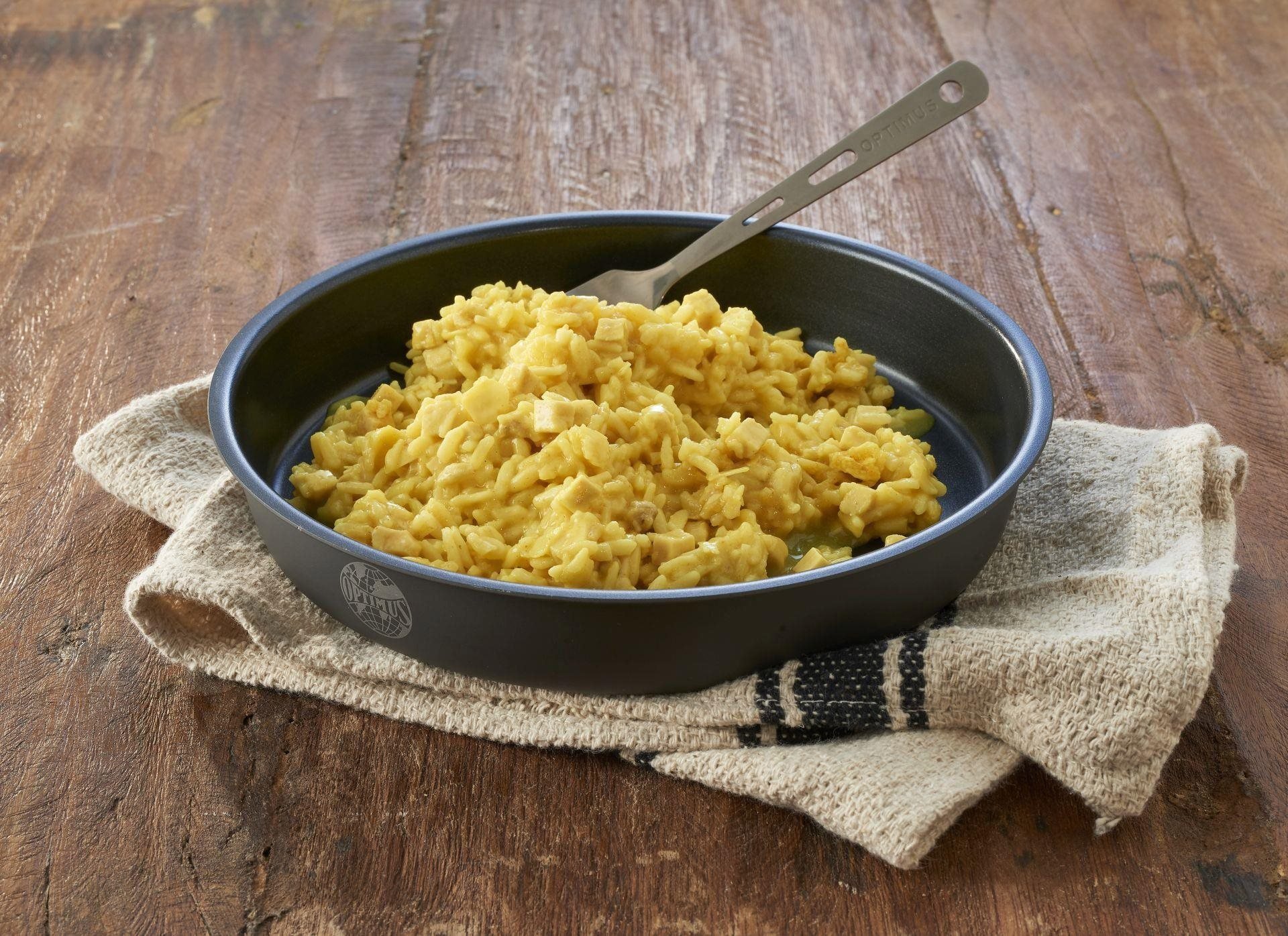 MRE Trek'n eat Chicken sauté with aromatic curry rice