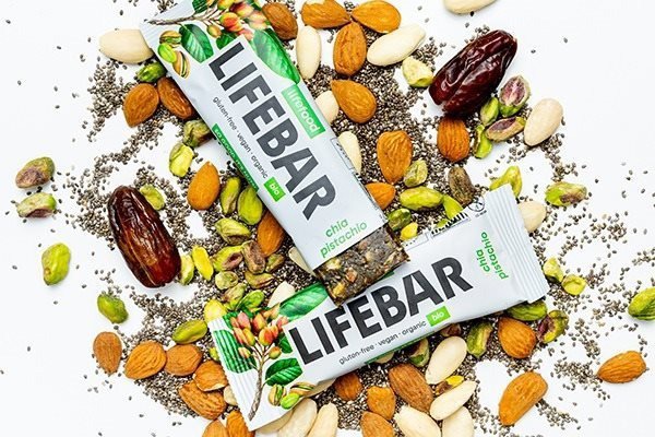 Raw tyčinka LIFEFOOD LIFEBAR tyčinka pistáciová s chia RAW BIO 40 g