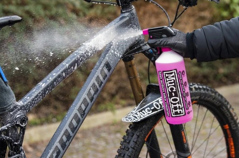 Čistič bicyklov Muc-Off The Ultimate Commuter Kit