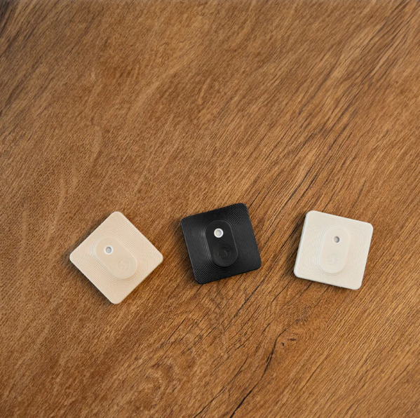 Shelly Blue H&T detector, battery operated temperature and humidity sensor, Bluetooth, ivory