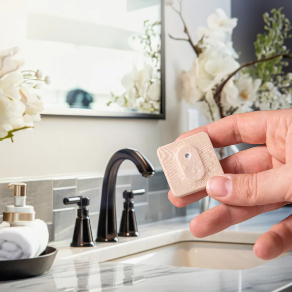 Shelly Blue H&T detector, battery operated temperature and humidity sensor, Bluetooth, mocha
