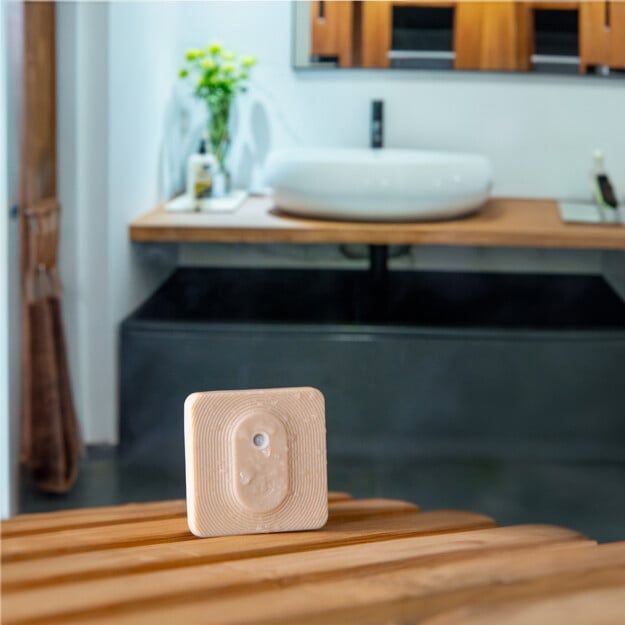 Shelly Blue H&T detector, battery operated temperature and humidity sensor, Bluetooth, mocha