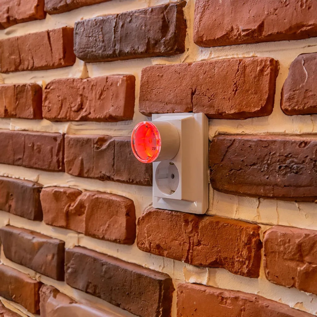 Chytrá zásuvka Shelly Plug S Gen3, černá