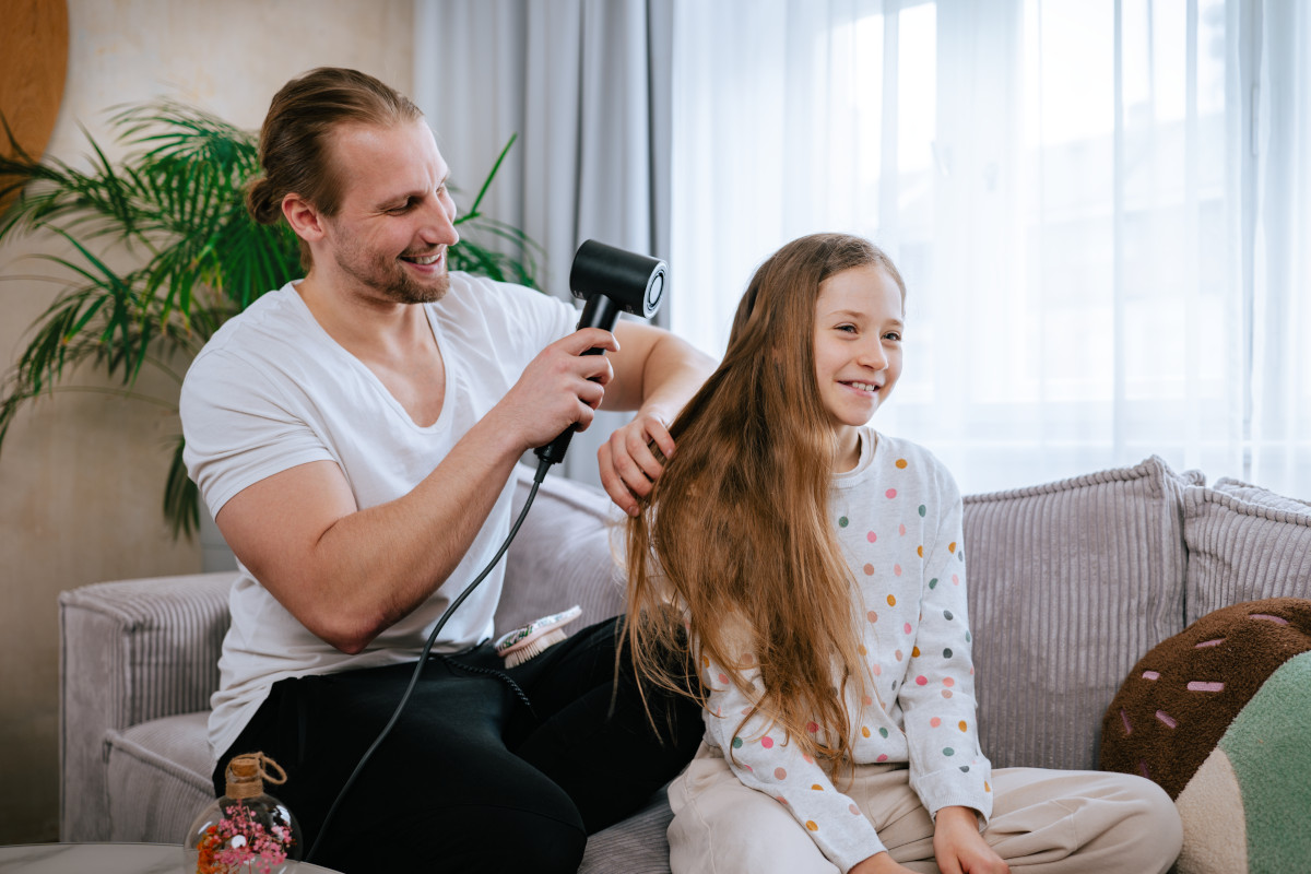 Fén na vlasy TrueLife HairDryer D9