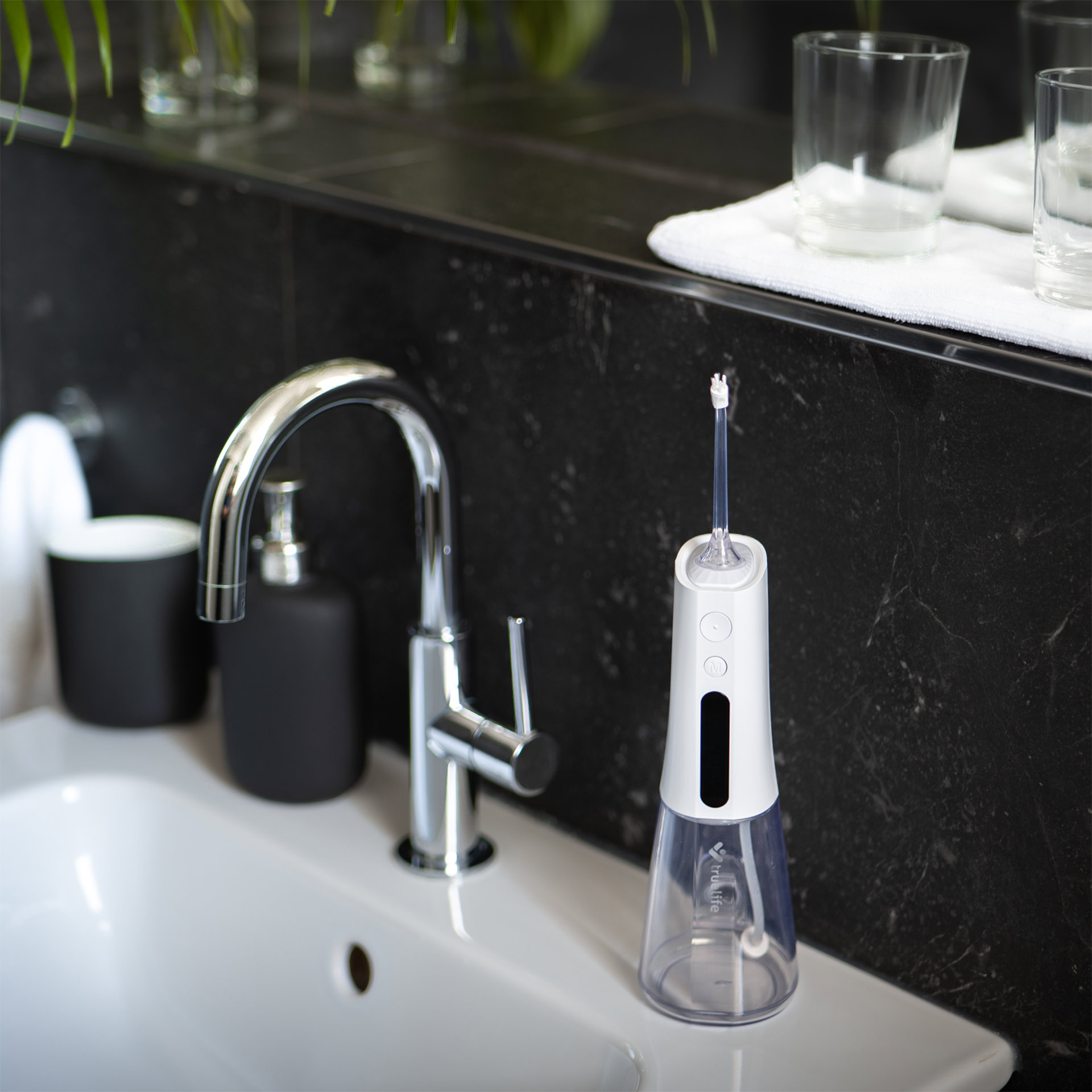 Elektrická ústní sprcha TrueLife AquaFloss Compact L100