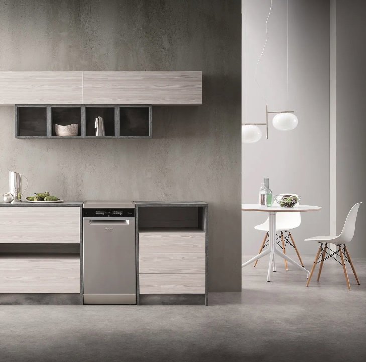Myčka WHIRLPOOL WSFO 3O23 PF X