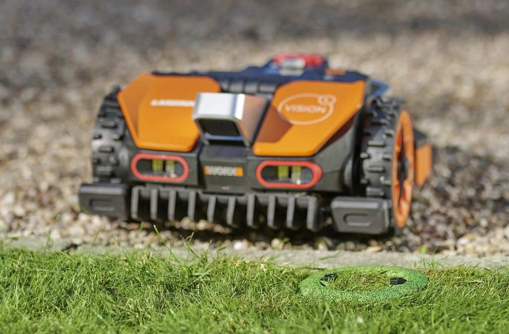 Kosačka automatická WORX Landroid Vision L1300