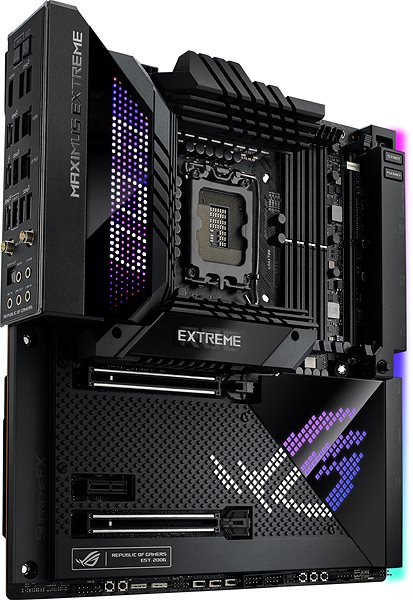 Motherboard ASUS ROG MAXIMUS Z690 EXTREME Lateral view