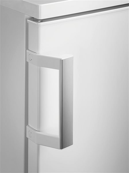 Upright Freezer AEG 6000 Low Frost ATB48E1AW ...