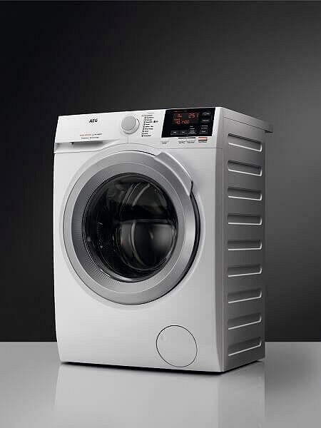 Washing Mashine AEG ProSense L6FLG48SC Lifestyle