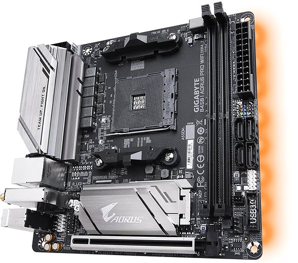 Motherboard GIGABYTE B450 I AORUS PRO WIFI Lateral view
