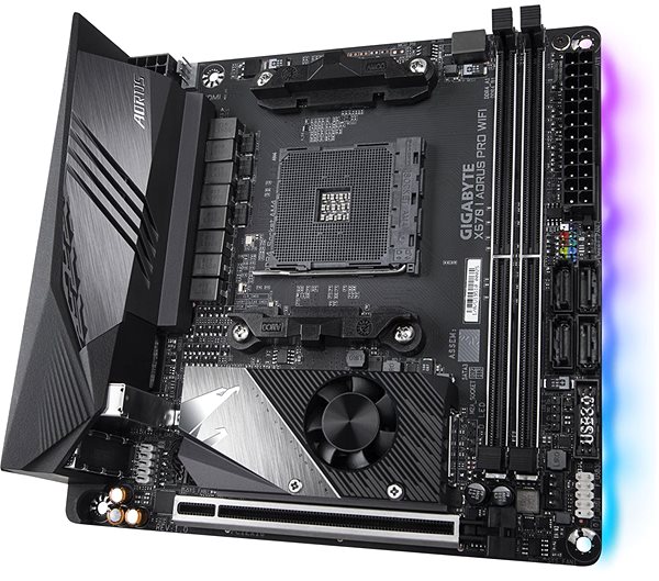 Motherboard GIGABYTE X570 I AORUS PRO WIFI Lateral view