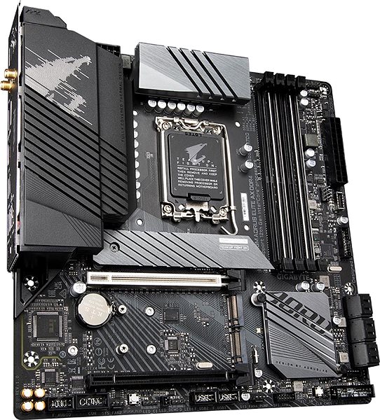 Motherboard GIGABYTE Z690M AORUS ELITE AX DDR4 Lateral view