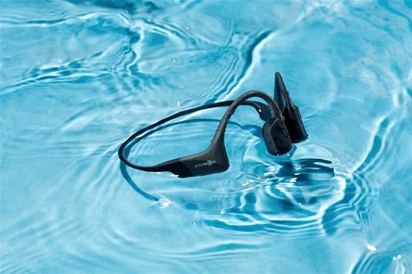 Wireless Headphones AfterShokz Aeropex Black Lifestyle 2